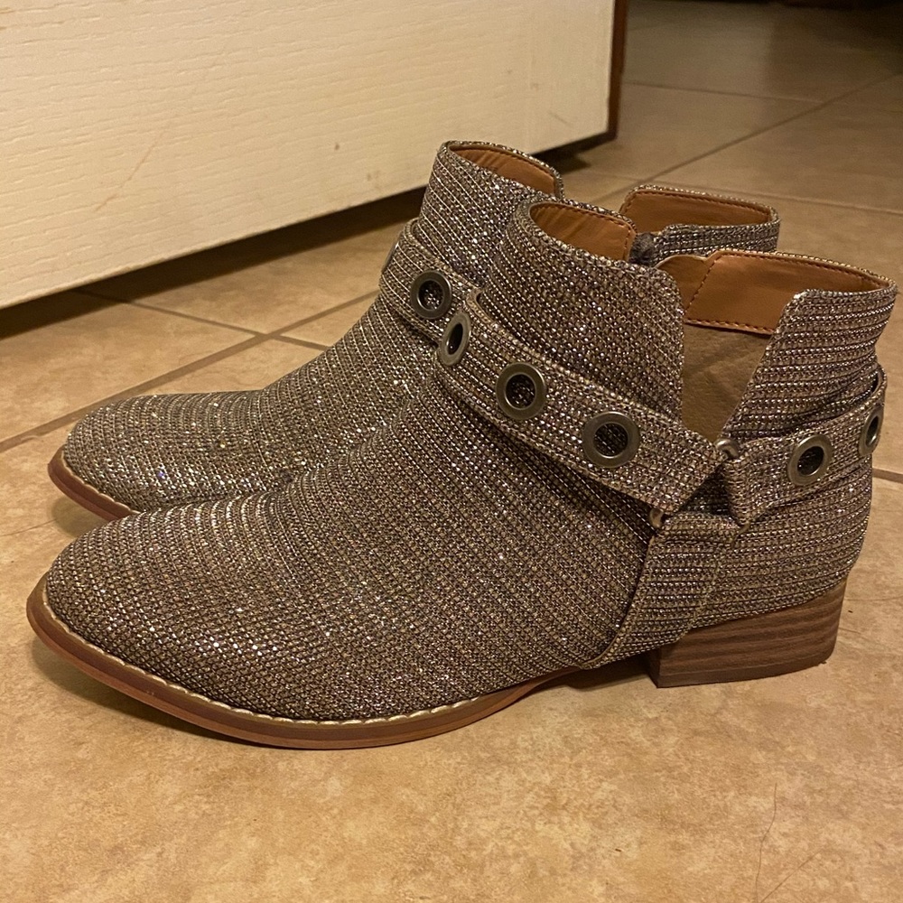 Silver Gianni Bini Girls